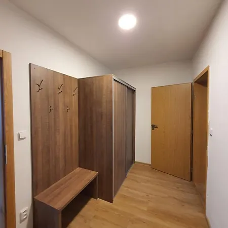 Apartman Ostrov Nad Oslavou Exterior foto