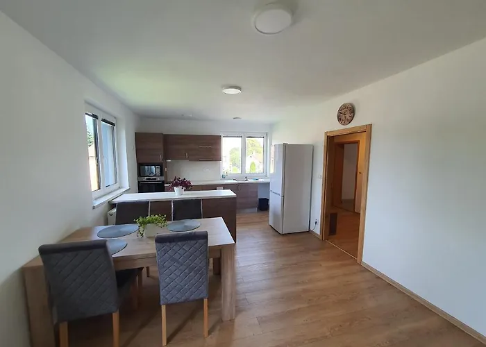 Apartman Ostrov Nad Oslavou